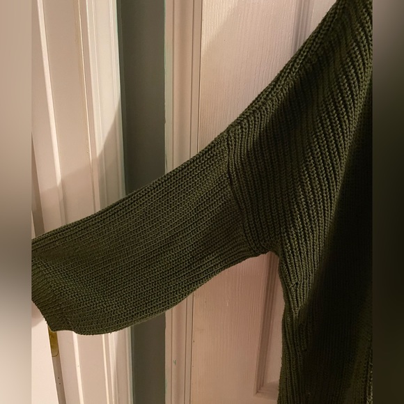 Altar’d State sweater. Size small - Picture 4 of 5